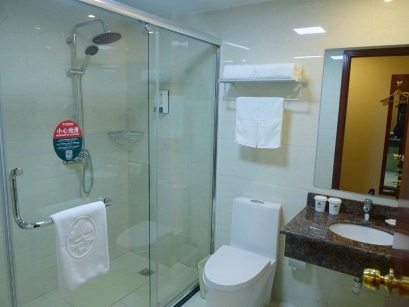 Цзинань: GreenTree Inn ShanDong Province Jinan Zhangqiu University City Express Hotel