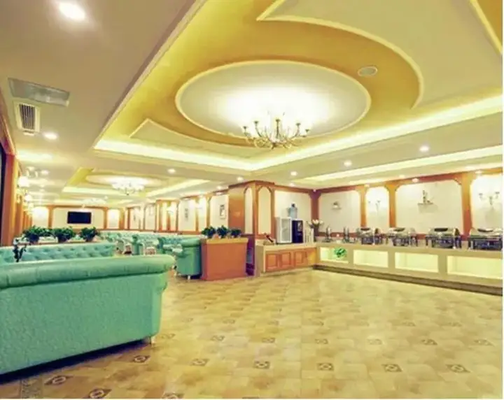 Нанкин: Vienna International Nanjing South Railway Station