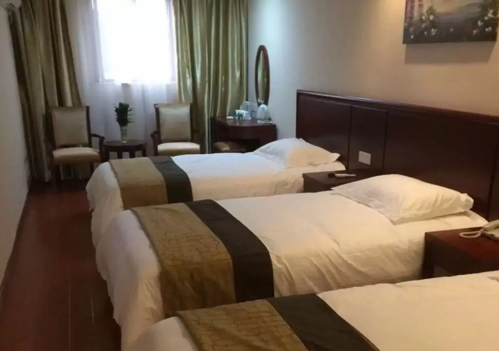 Шанхай: Greentree Inn Convention Center Beidi Road Hongxu