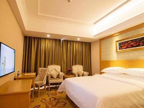 Юэян: Vienna Hotel Yueyang Huarong Avenue Branch