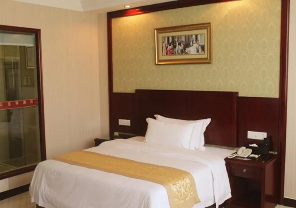 Юэян: Vienna Hotel Yueyang Huarong Avenue Branch