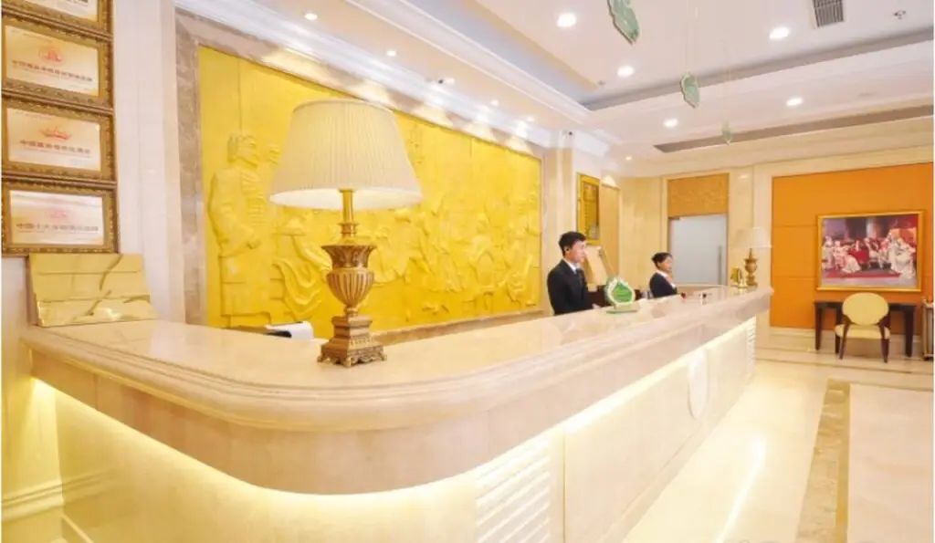 Цзинань: Vienna Hotel Jinan Liancheng Square Branch