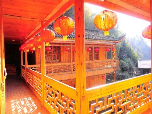 Чжанцзяцзе: Qing Feng Zhai