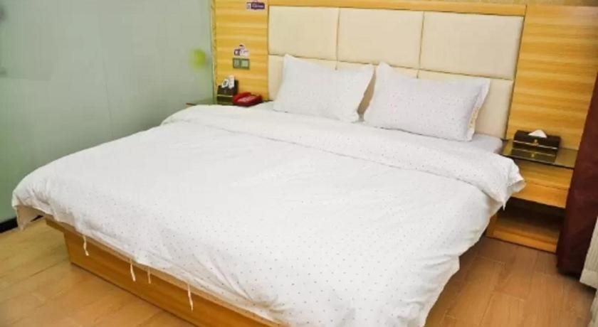 Гуанчжоу: Shiman Art Hotel (Guangzhou Chebei Subway Station)