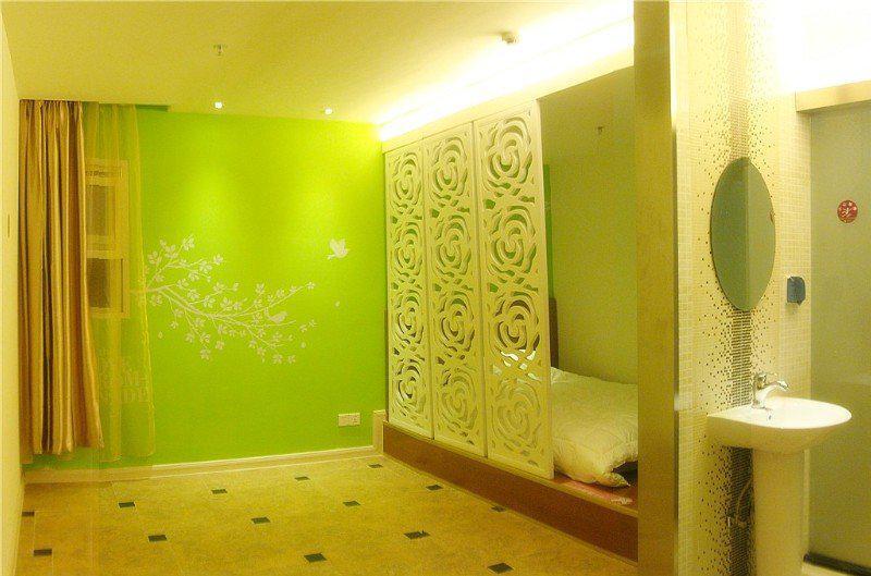 Гуанчжоу: V8 Hotel Jiaokou Subway Branch