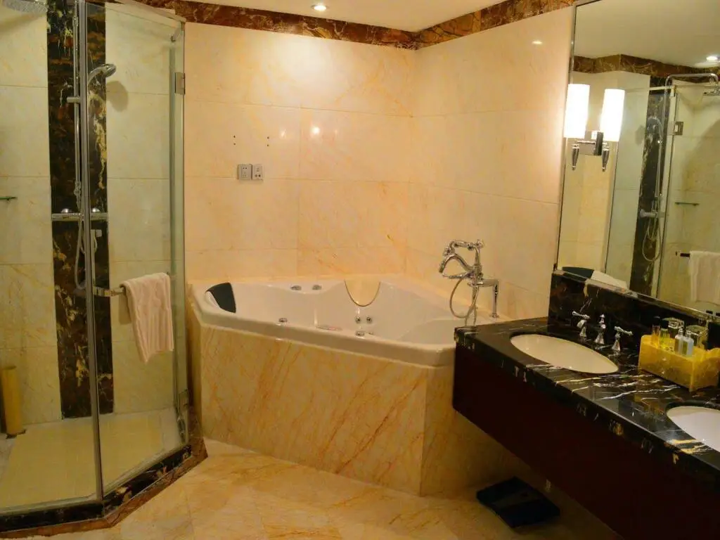 Тяньцзинь: Tianjin Huaxin Peninsula Hotel