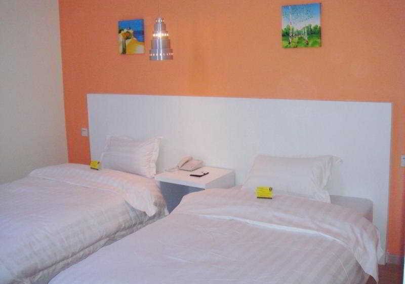 Гуанчжоу: V8 Xilang Hotel