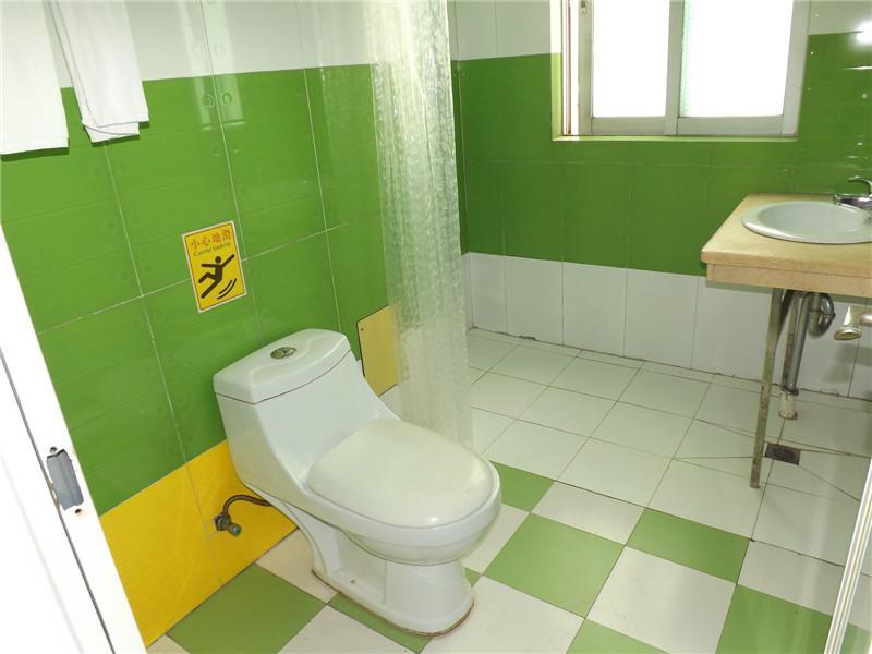 Гуанчжоу: V8 Xilang Hotel
