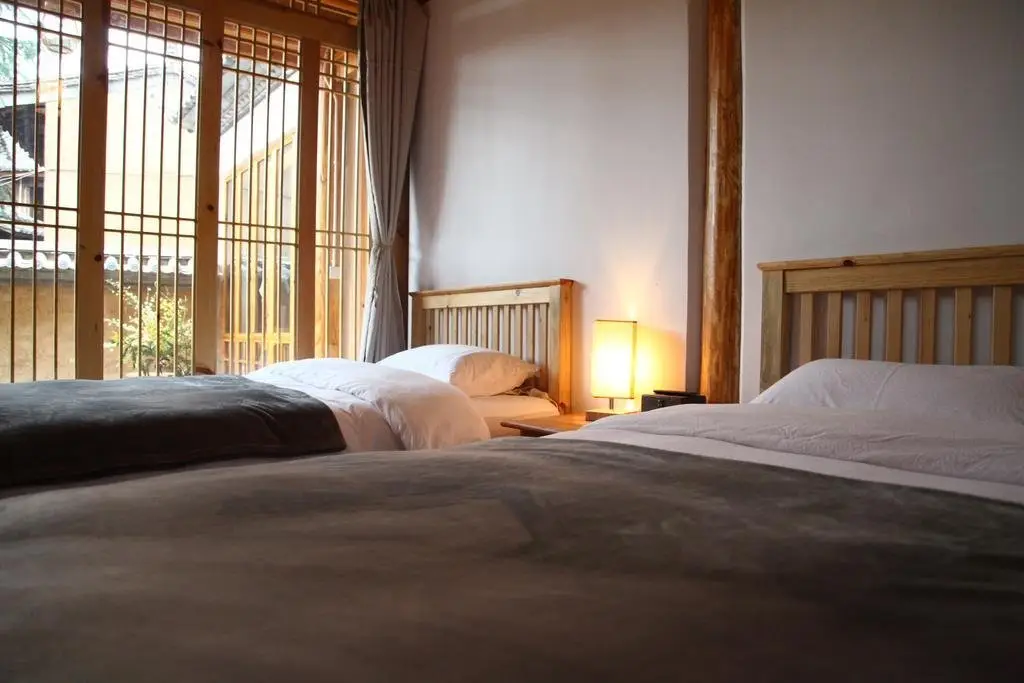 Дали: Dali Shaxi Moss Inn