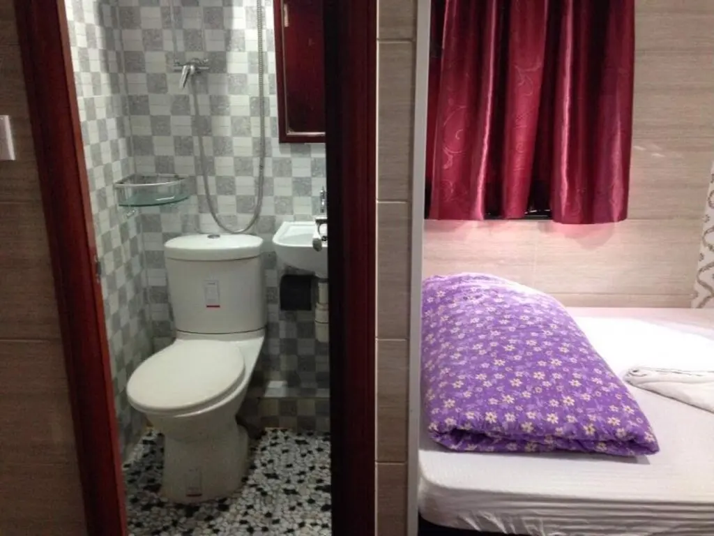 Гонконг: Kathmandu Guest House