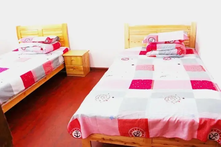 Чэнду: Spring Blossoms Youth Hostel
