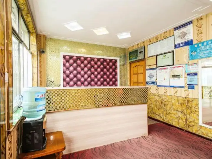 Шанхай: Jiaojiang Business Hotel