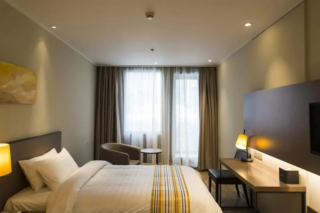 Пекин: Home Inn Plus Beijing Nongzhan Chang Hongqiao