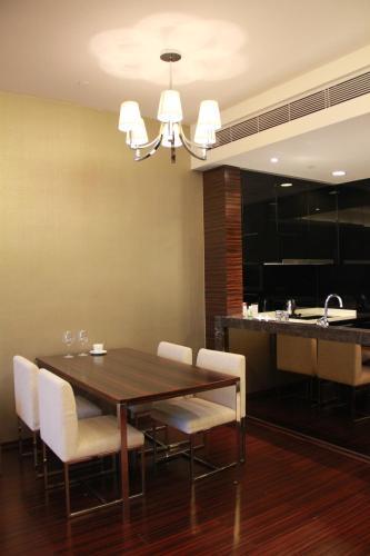 Гуанчжоу: Guangzhou Xing Yi International Apartment - Poly World Branch