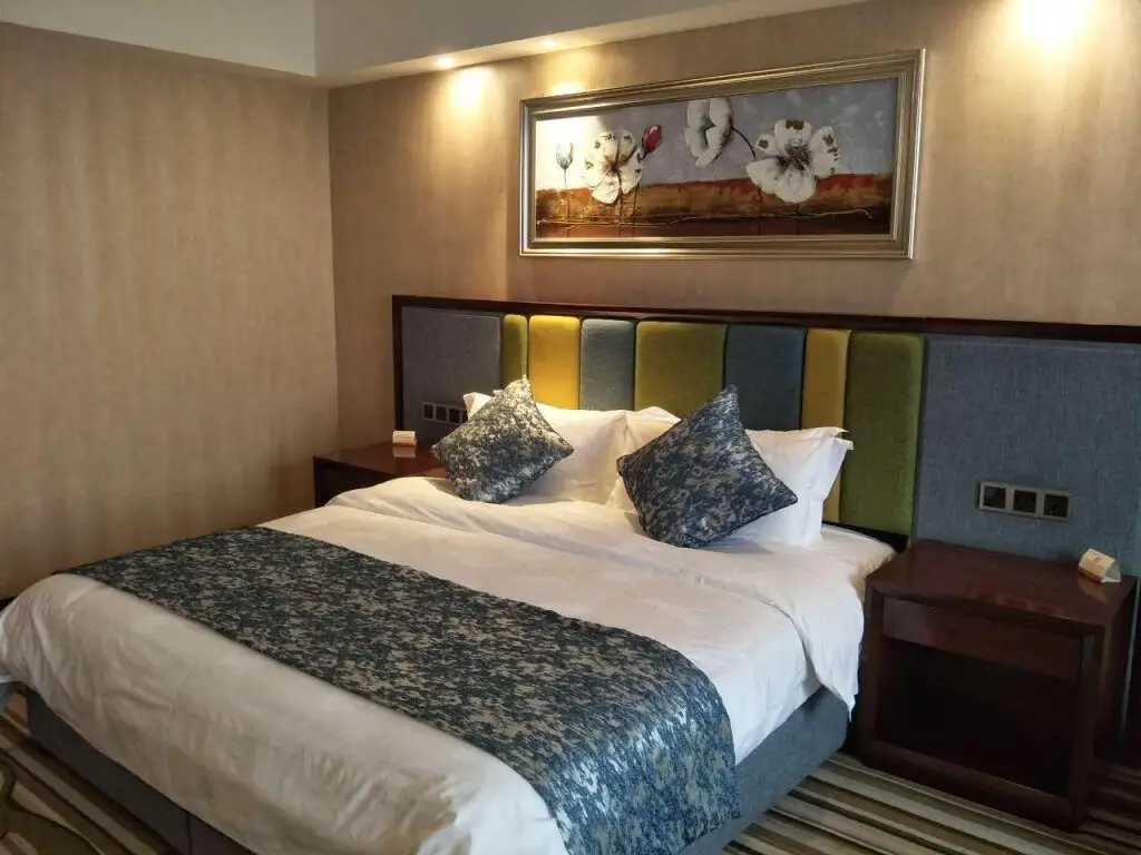 Чэнду: Pastoral Hotel (Chengdu Global Center)