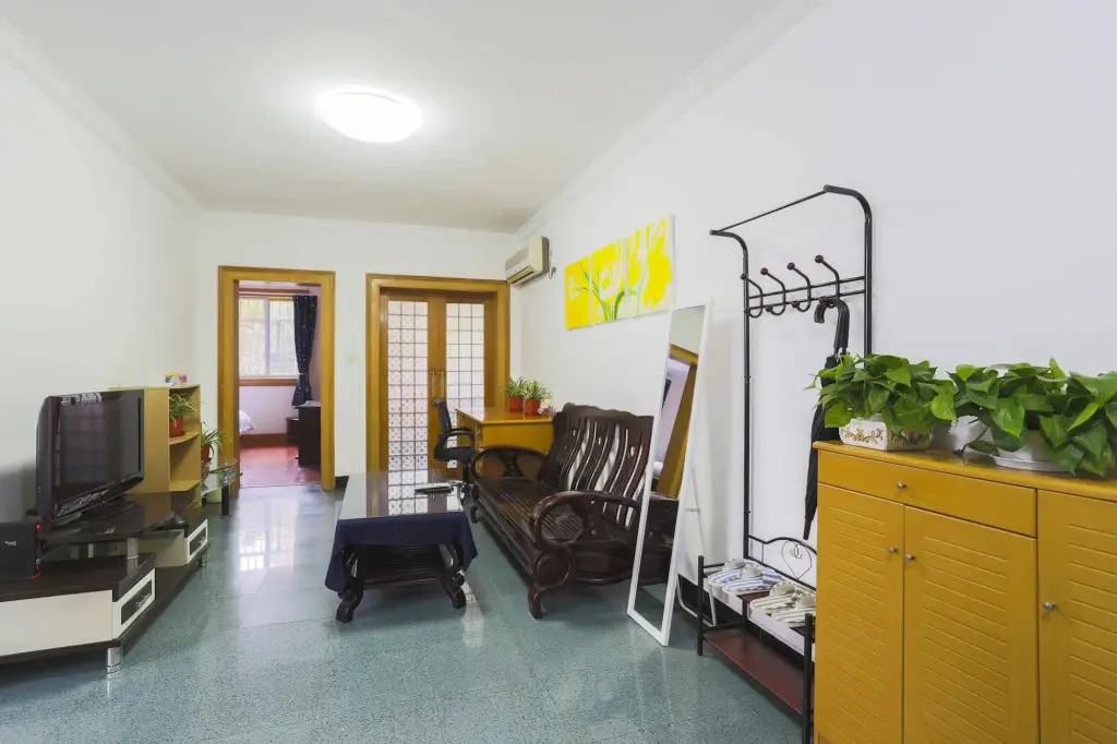 Шанхай: Century Home Service Apartment