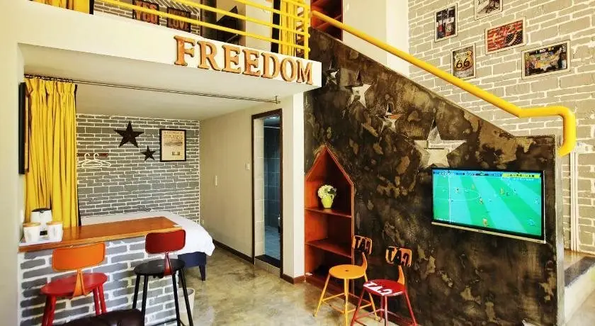 Санья: Sanya Nalinali Hostel Dadonghai