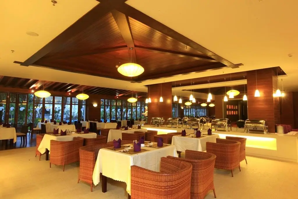 Санья: Sanya Jingrun Pearl Theme Hotel