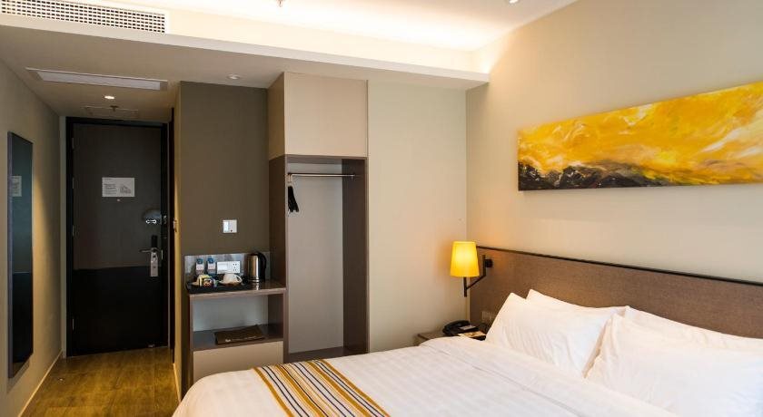 Шанхай: Home Inn Plus Shanghai Kongjiang Road Jiangpu Road Metro Station