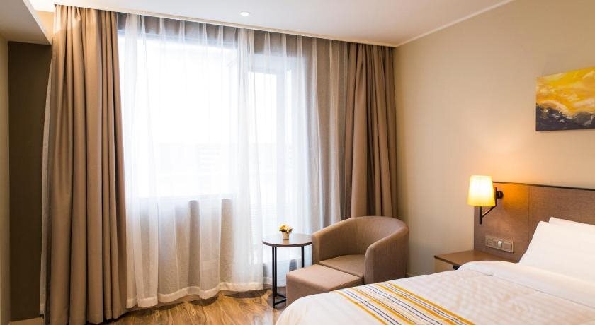 Шанхай: Home Inn Plus Shanghai Kongjiang Road Jiangpu Road Metro Station