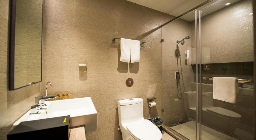 Шанхай: Home Inn Plus Shanghai Kongjiang Road Jiangpu Road Metro Station