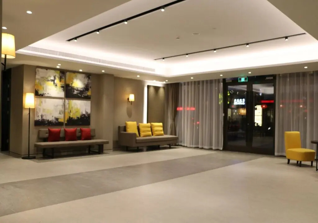 Шанхай: Motel 168 Shanghai Jinling East Road Inn