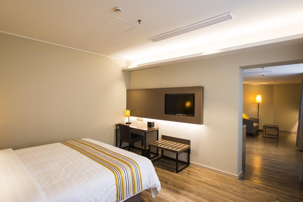 Ханчжоу: Home Inn Plus Hangzhou Wanda Plaza Motor City