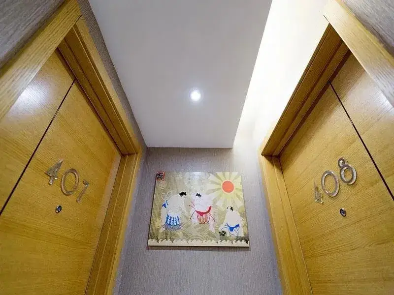 Циндао: H Hotel HongKong Middle Road