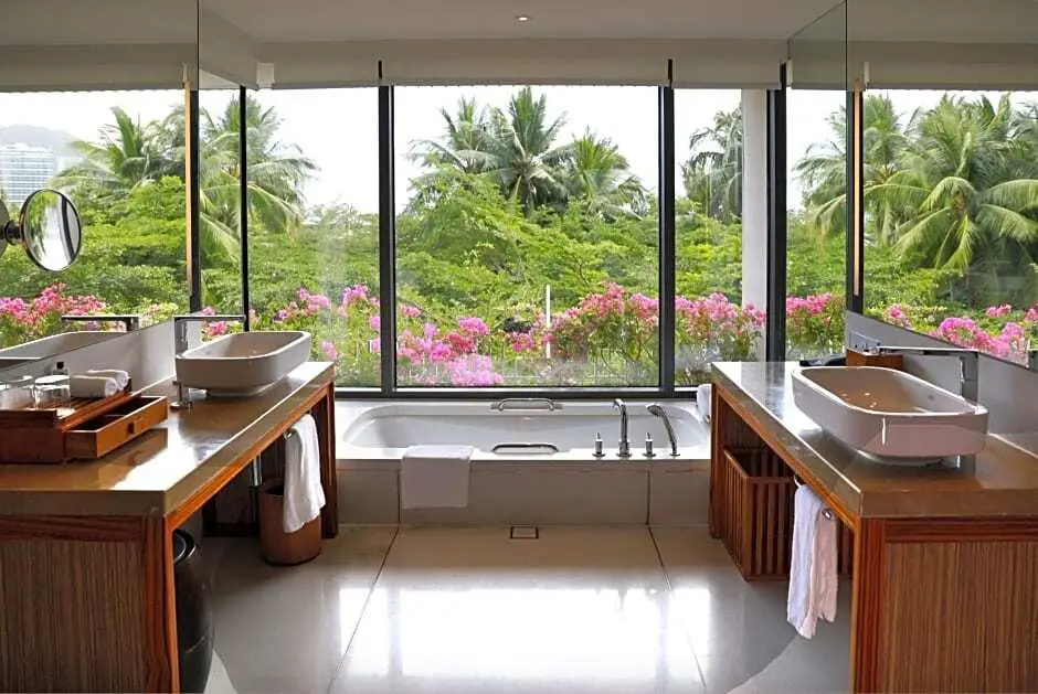 Санья: Sanya Banshan Bandao Zhouji Hotel Villa&Suite
