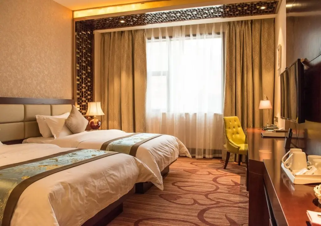 Цзючжайгоу: Golden Dragon Harbour Hotel