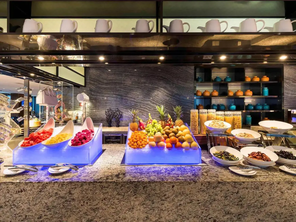 Нинбо: Novotel Ningbo East