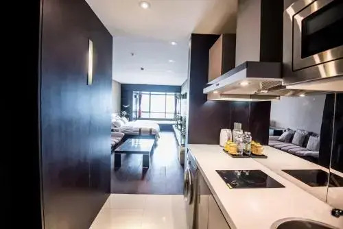 Циндао: Qingdao Yuehai Lanwan Seaview Resort Apartment