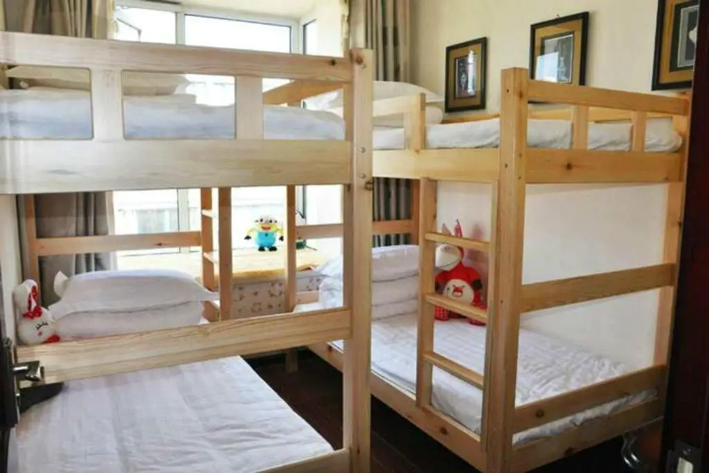 Шэньчжэнь: Graduating Class Youth Hostel