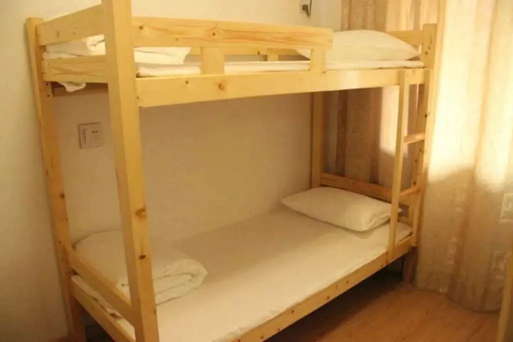 Шэньчжэнь: Graduating Class Youth Hostel