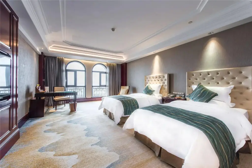 Цзясинь: Qianjiang Junting Hotel, Haining