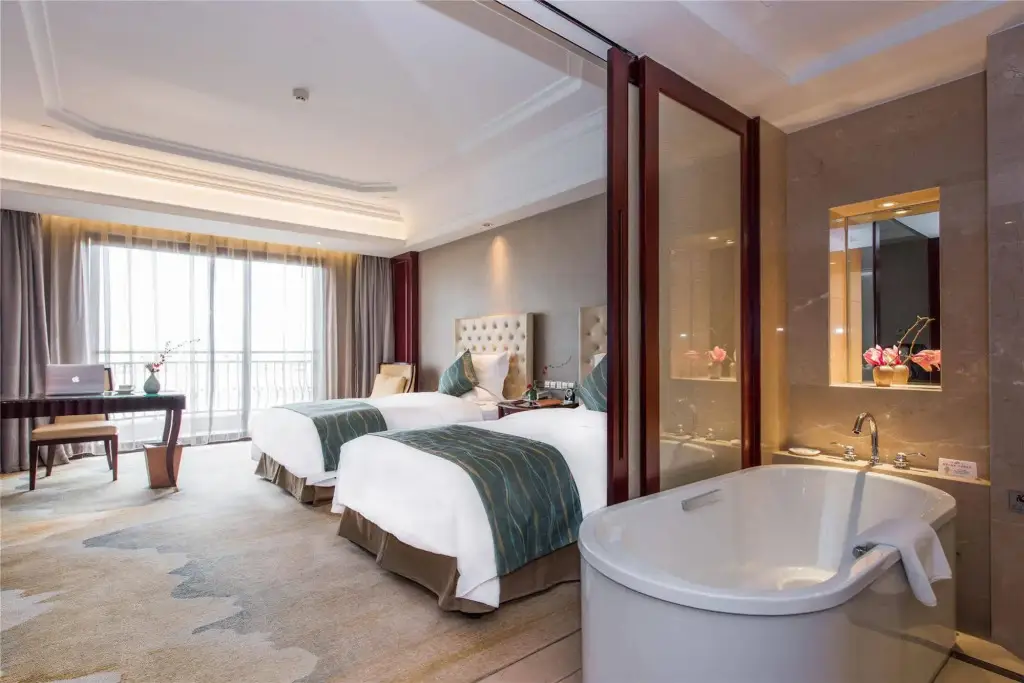 Цзясинь: Qianjiang Junting Hotel, Haining