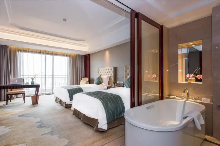 Цзясинь: Qianjiang Junting Hotel, Haining