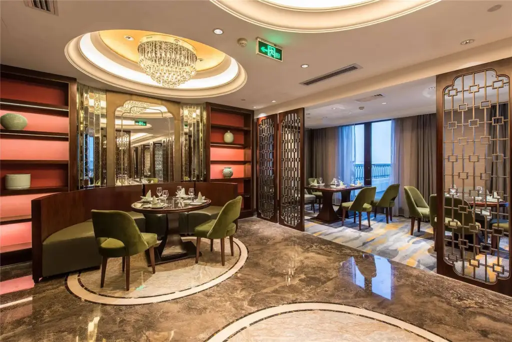 Цзясинь: Qianjiang Junting Hotel, Haining