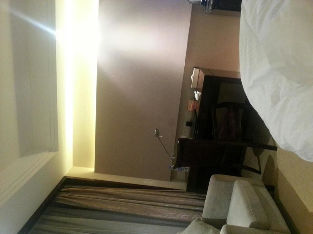 Ухань: Huihao Hotel
