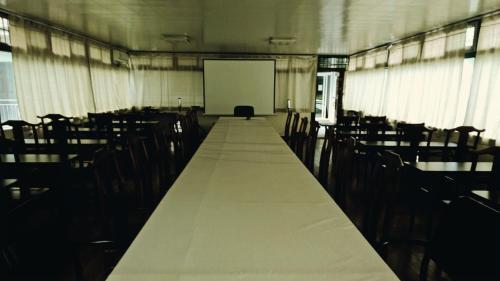 Дали: Dali Photography Theme Hostel