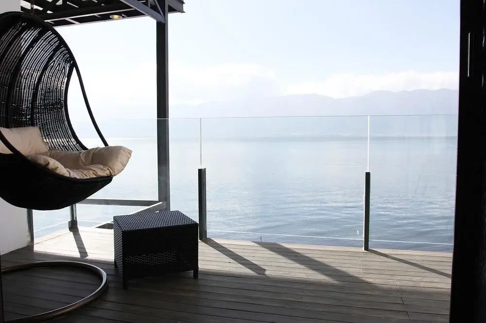 Дали: Bonum Lakeside Boutique Hotel