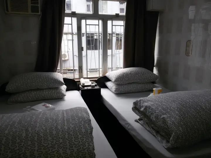 Гонконг: Tom's Guest House