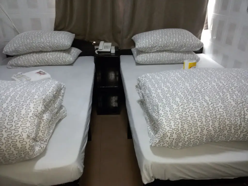 Гонконг: Tom's Guest House