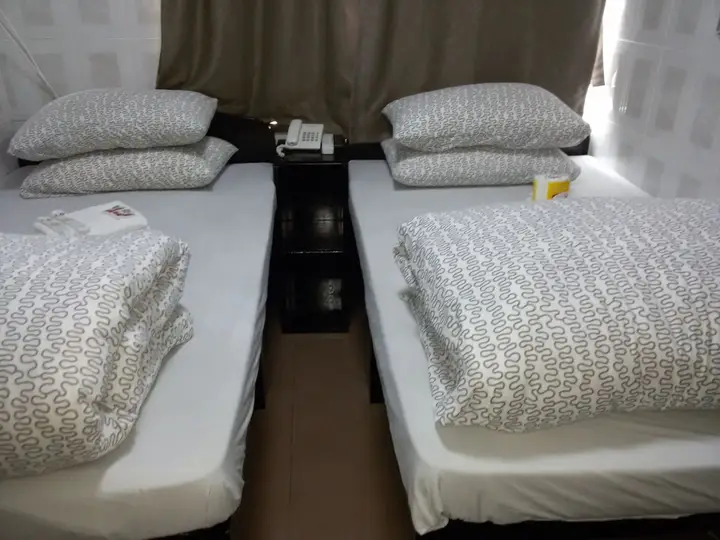 Гонконг: Tom's Guest House