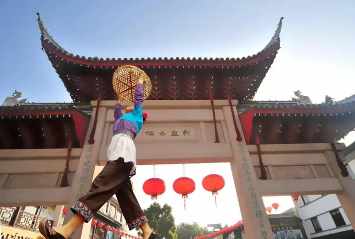 Шанхай: Suzhou Luzhi Riverside Inn Hostel