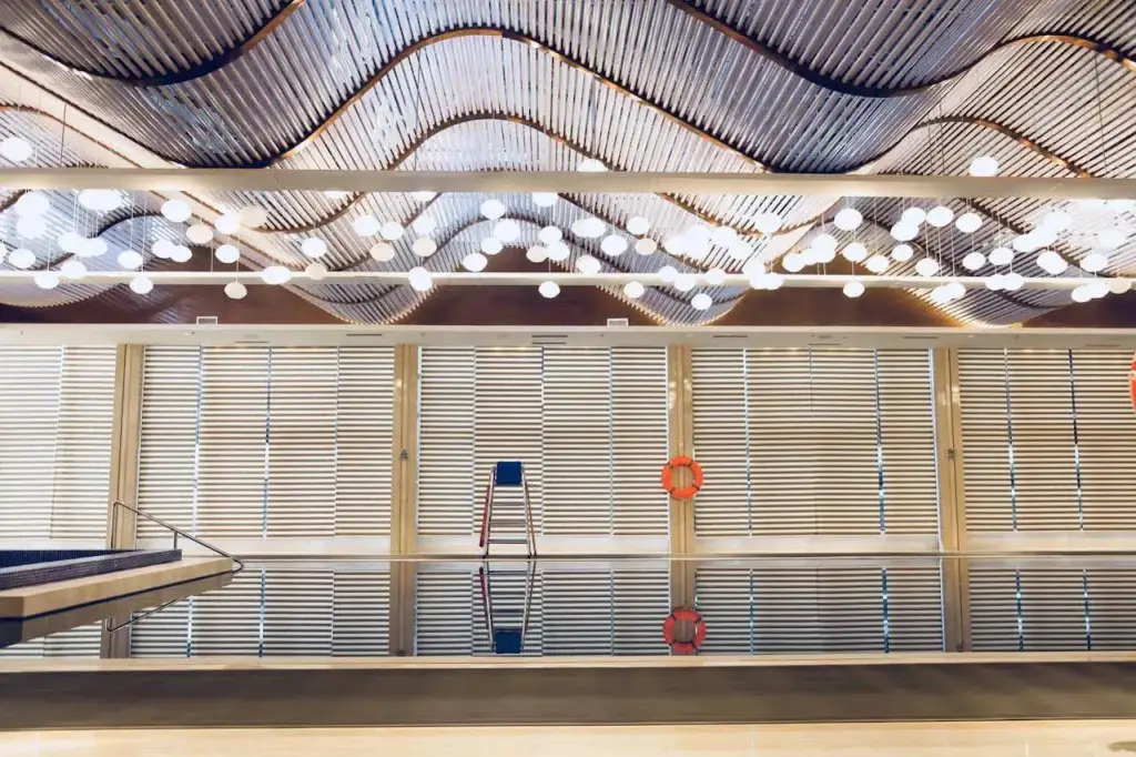 carousel image 4