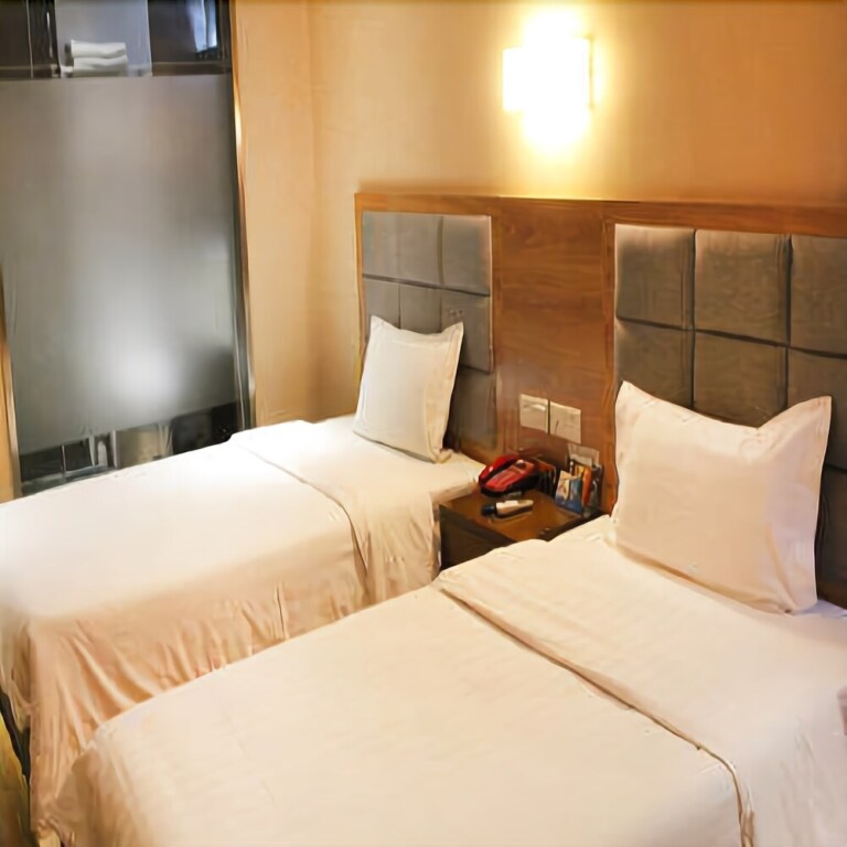 Ухань: Yanhai Star Holiday Inn
