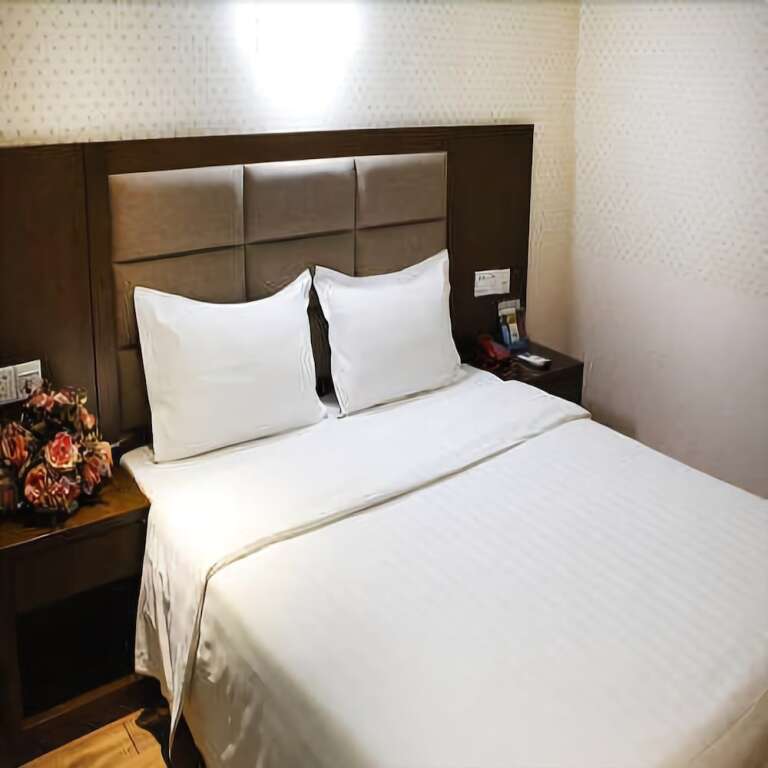 Ухань: Yanhai Star Holiday Inn