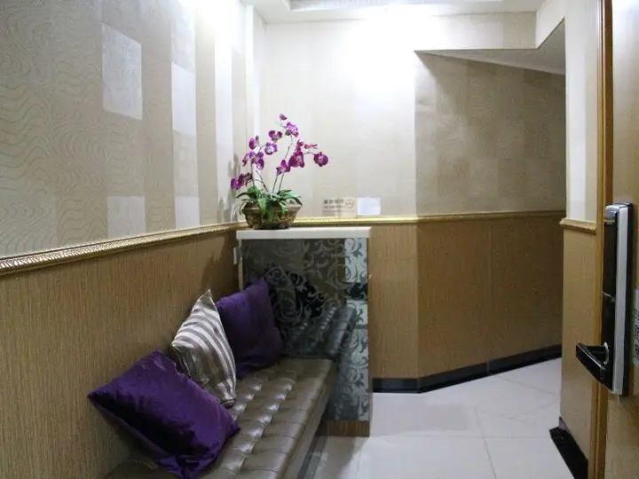 Гонконг: Orchid Inn