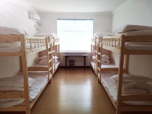 Чжанцзяцзе: Youth Hostel